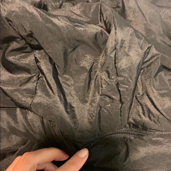 Lululemon Down For It All Athletic Black Jacket 10 - Picture 8 of 11